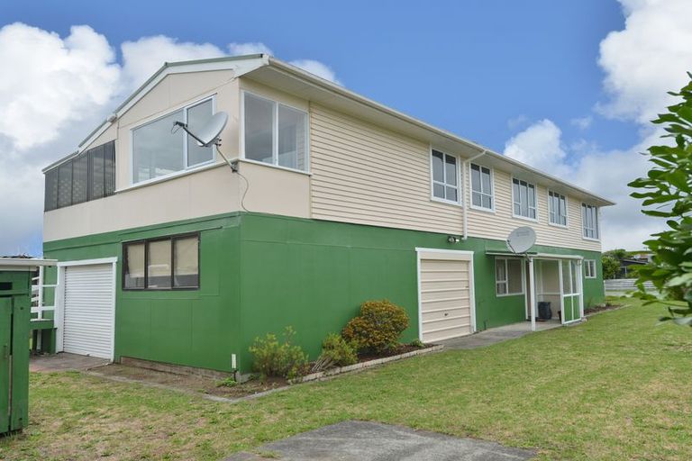 Photo of property in 12 Ringer Avenue, Matapouri, Whangarei, 0173