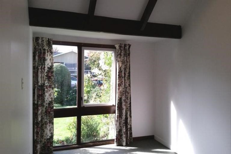 Photo of property in 21a Gothic Place, Ilam, Christchurch, 8041
