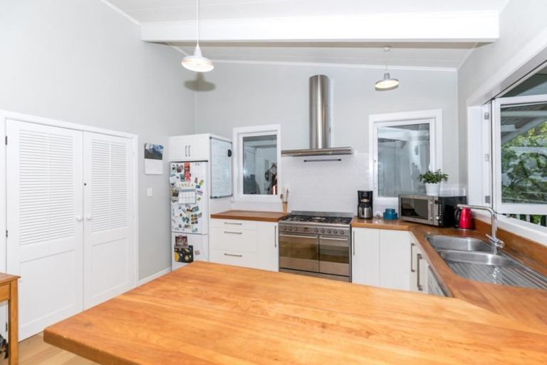 Photo of property in 38 Government Road, Raglan, 3225