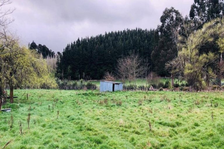 Photo of property in 2526 Rangiwahia Road, Rangiwahia, Kimbolton, 4774