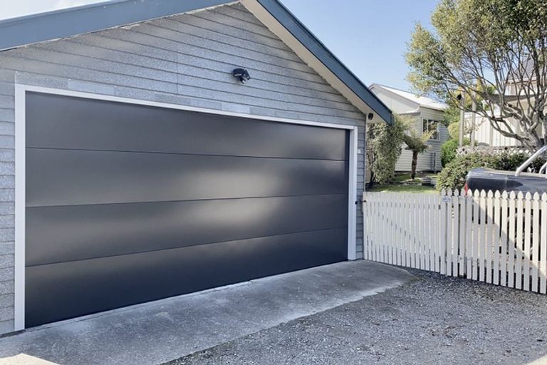 Photo of property in 17 Iwa Street, Mapua, 7005