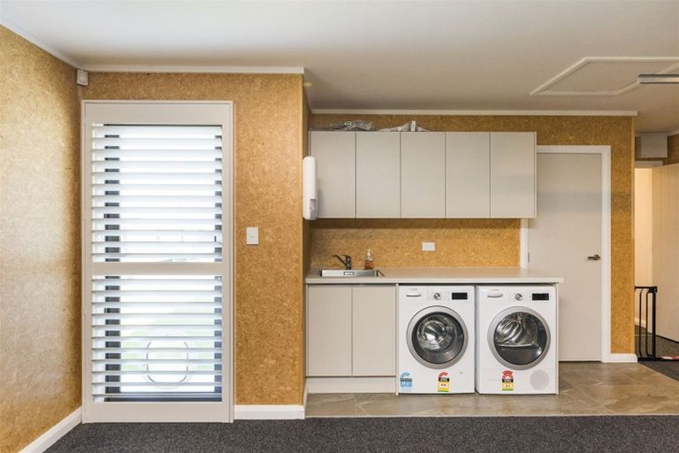 Photo of property in 20 Tula Lane, Kelvin Grove, Palmerston North, 4470