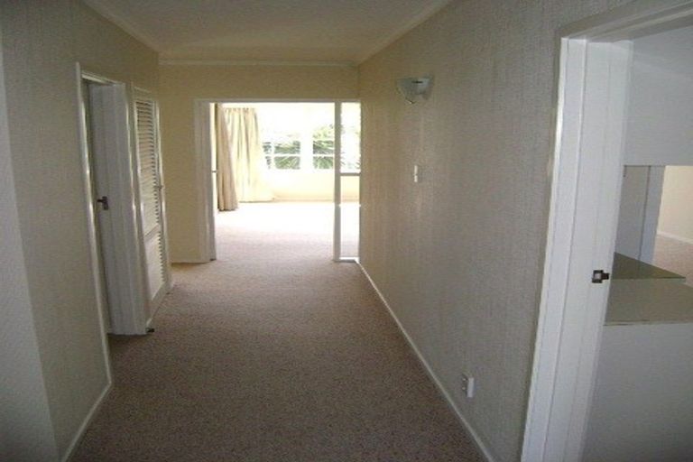 Photo of property in 2/575a Mount Eden Road, Mount Eden, Auckland, 1024