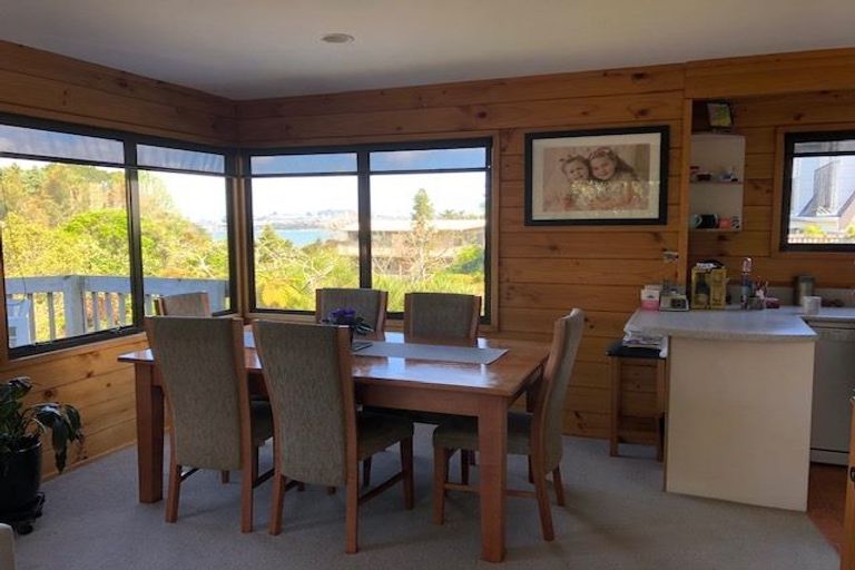 Photo of property in 46a Colonial Road, Birkenhead, Auckland, 0626