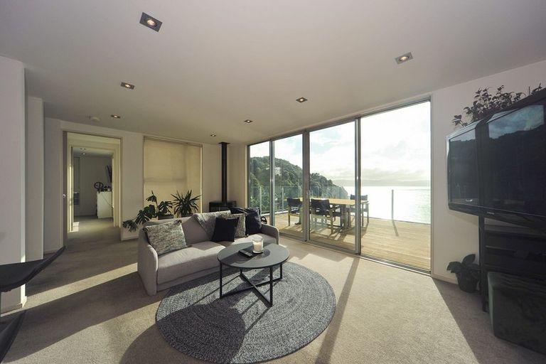 Photo of property in 218 Evans Bay Parade, Hataitai, Wellington, 6021