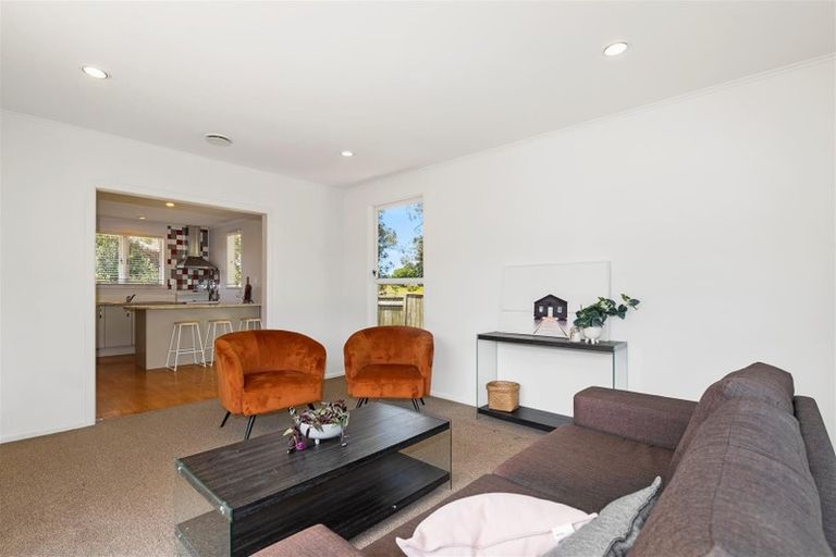 Photo of property in 87a Kawaha Point Road, Kawaha Point, Rotorua, 3010