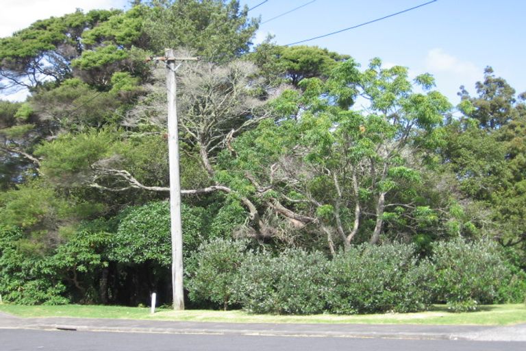 Photo of property in 31 Le Roy Terrace, Birkenhead, Auckland, 0626