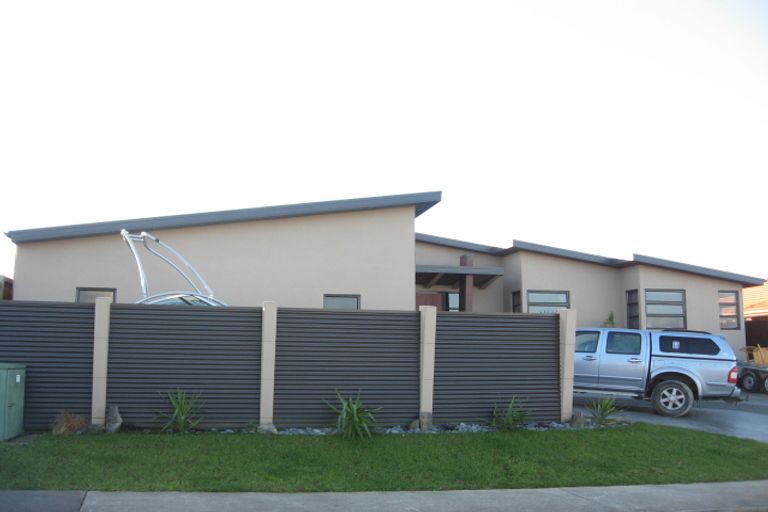 Photo of property in 33 Bramley Drive, Rototuna, Hamilton, 3210