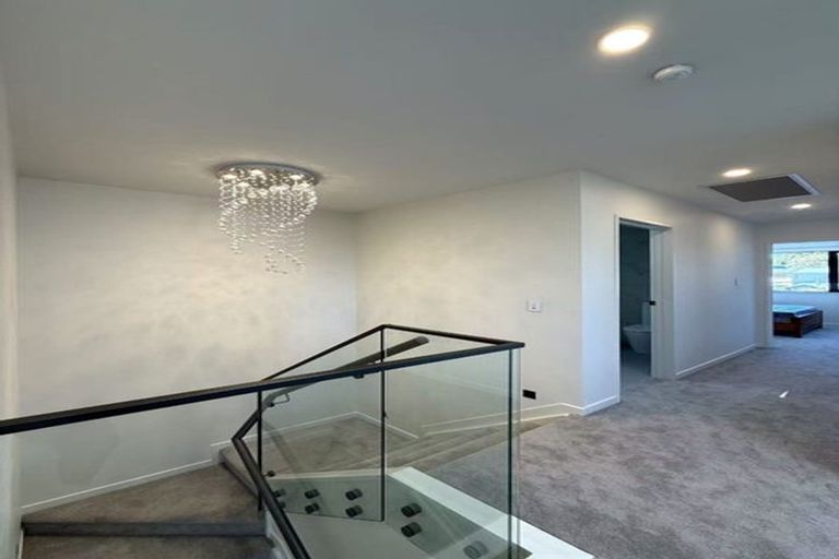Photo of property in 28d Kereru Street, Henderson, Auckland, 0612