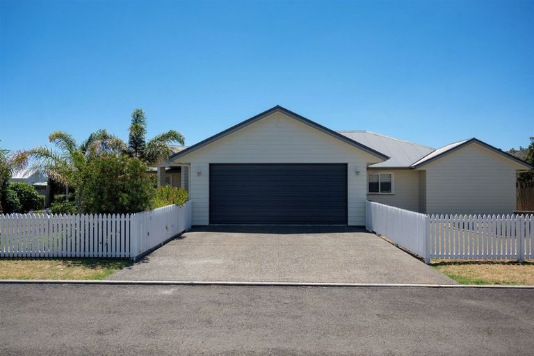 Photo of property in 27 Te Taiawatea Drive, Ohope, 3121