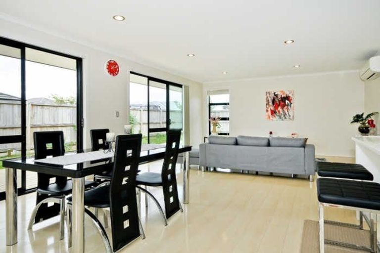 Photo of property in 8 Sirius Crescent, Rototuna North, Hamilton, 3210