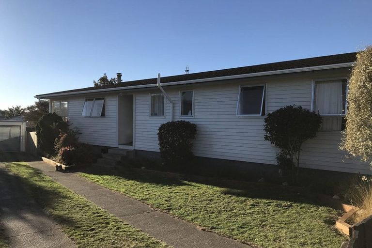 Photo of property in 64 Grace Crescent, Richmond Heights, Taupo, 3330