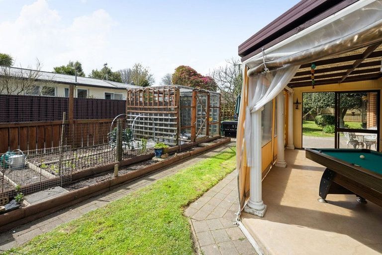 Photo of property in 251 Shakespeare Street, Leamington, Cambridge, 3432