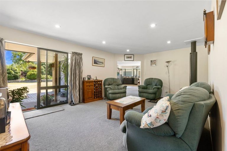 Photo of property in 25b Queens Avenue, Waikuku Beach, 7402