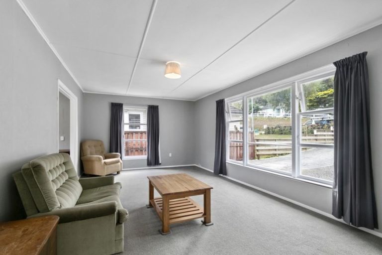 Photo of property in 88 Coast Road, Wainuiomata, Lower Hutt, 5014