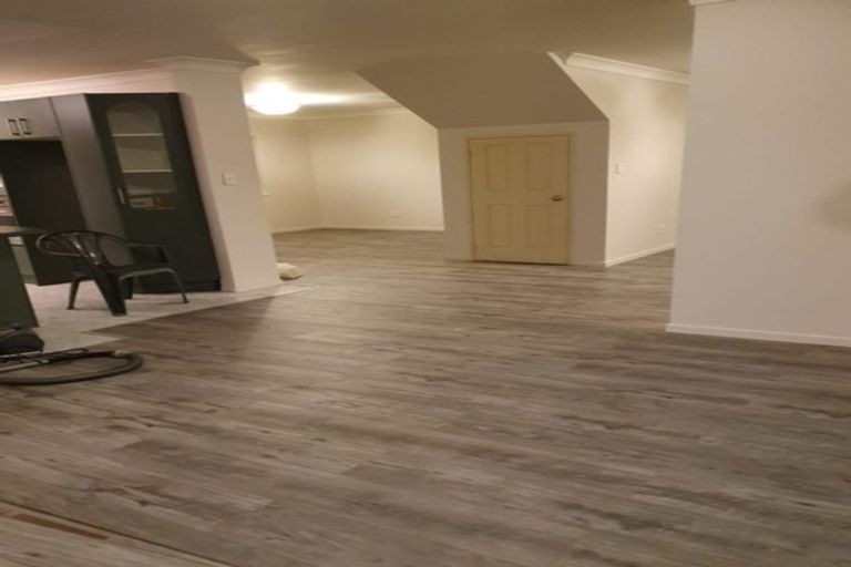 Photo of property in 56 Ransom Smyth Drive, Goodwood Heights, Auckland, 2105