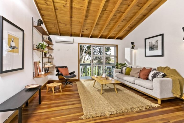 Photo of property in 53 Ngataringa Road, Devonport, Auckland, 0624