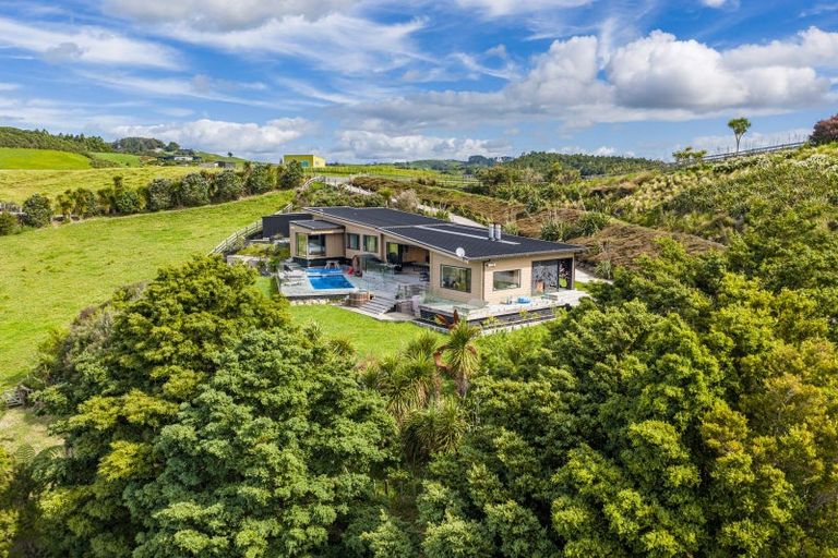 Photo of property in 476 Cames Road, Mangawhai, 0975