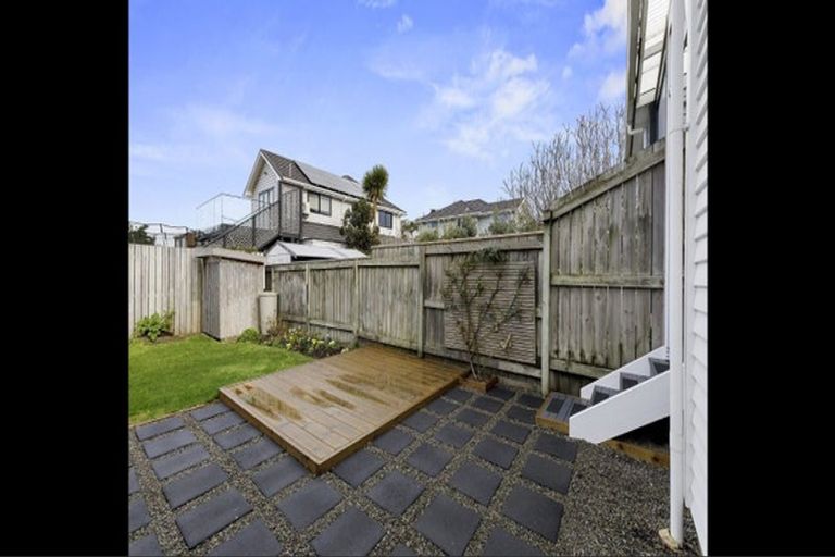 Photo of property in 23 Trent Street, Island Bay, Wellington, 6023