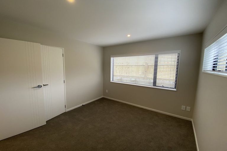 Photo of property in 8 Tagish Way, Orewa, 0931