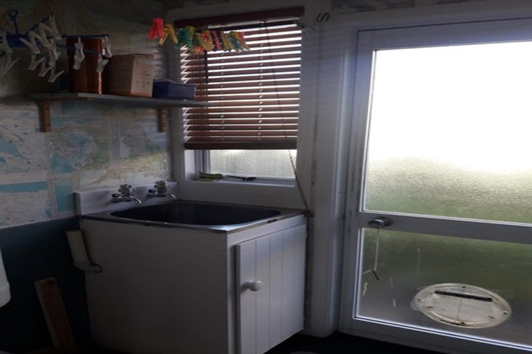 Photo of property in 6 Omata Road, Westown, New Plymouth, 4310