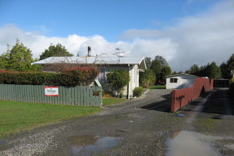 Photo of property in 14 Solway Crescent, Solway, Masterton, 5810