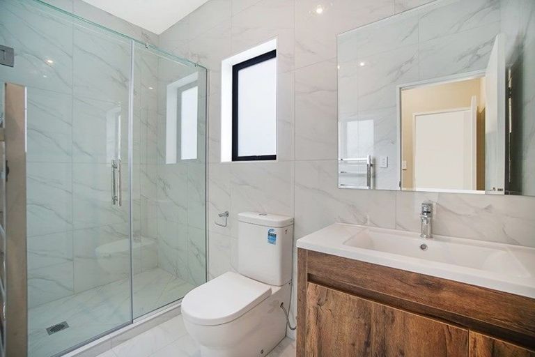 Photo of property in 2 Kakabeak Way, Takanini, 2110