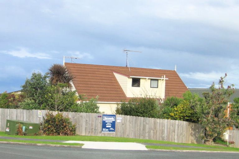 Photo of property in 25 Tamatea Drive, Snells Beach, 0920