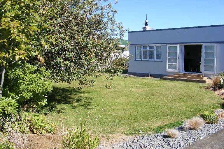 Photo of property in 13 Hinton Road, Taradale, Napier, 4112