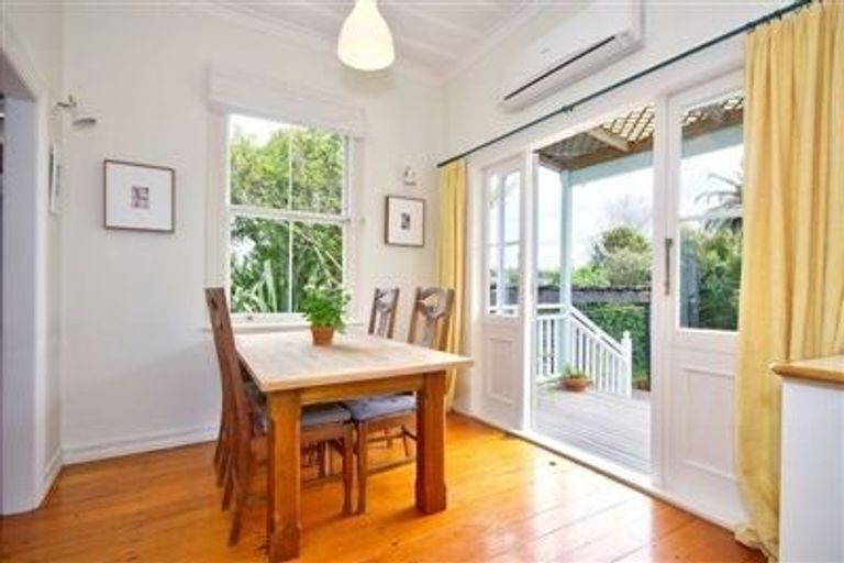 Photo of property in 5 Warin Place, Warkworth, 0910