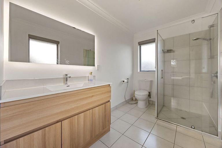 Photo of property in 5 Compton Grove, Huntington, Hamilton, 3210