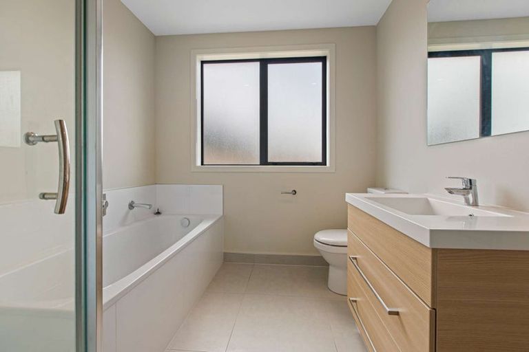 Photo of property in 2 Matau Close, Te Kauwhata, 3710
