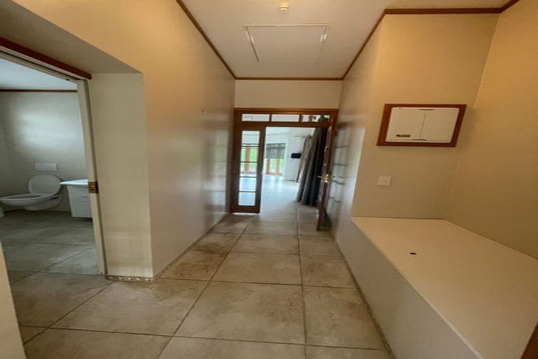 Photo of property in 170 Potts Road, Whitford, Howick, 2571