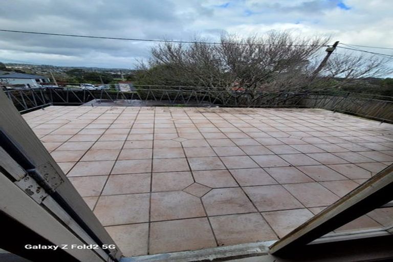 Photo of property in 1 Tiki Street, New Lynn, Auckland, 0600