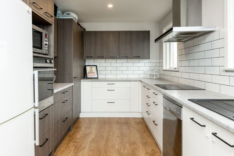 Photo of property in 82 Barker Road, Marewa, Napier, 4110