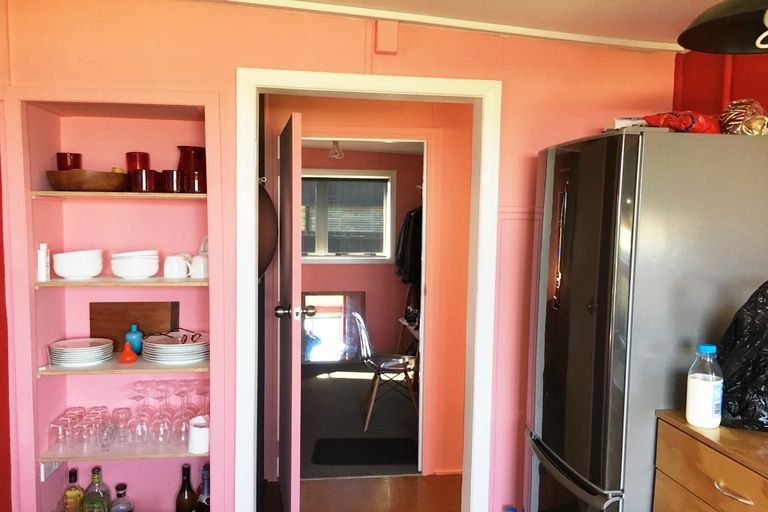 Photo of property in 6 Wainamu Road, Raglan, 3297