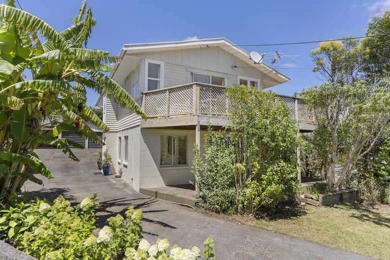 Photo of property in 4 Webb Place, Forrest Hill, Auckland, 0620