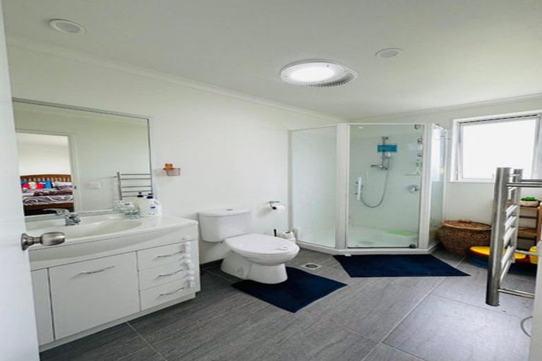 Photo of property in 10 Huke Lane, Takanini, 2112