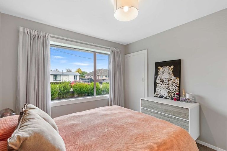 Photo of property in 19 Horton Place, Avondale, Christchurch, 8061