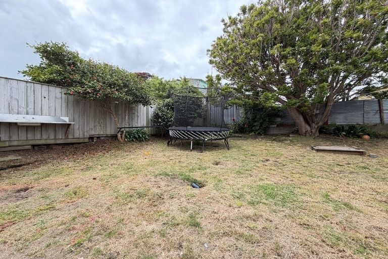 Photo of property in 177 Coutts Street, Rongotai, Wellington, 6022