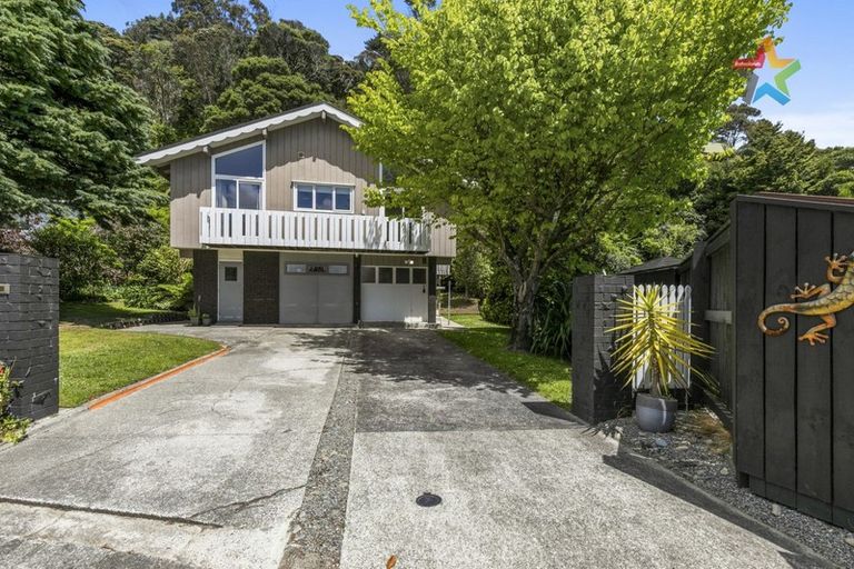 Photo of property in 24 Mawson Street, Waiwhetu, Lower Hutt, 5010