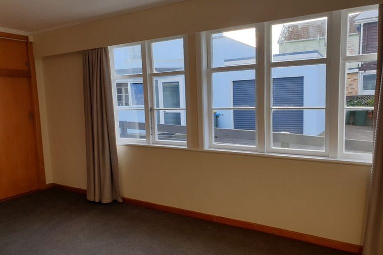 Photo of property in 40 Mana Esplanade, Paremata, Porirua, 5026