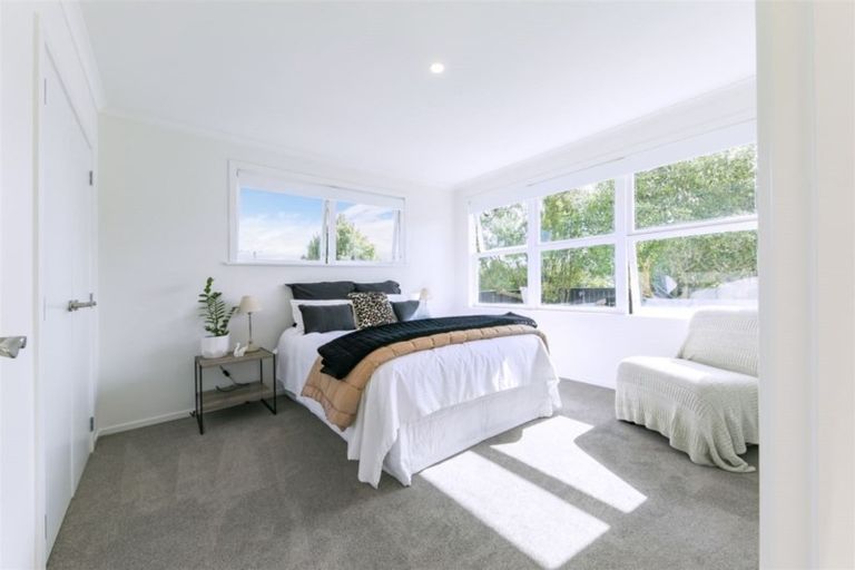 Photo of property in 54 Riverhead Road, Kumeu, 0810