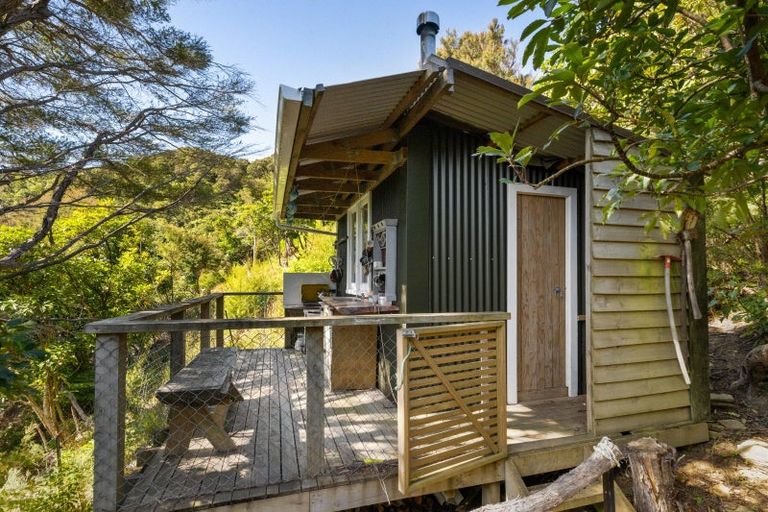Photo of property in 243 Boons Valley Road, Waikawa, Picton, 7220