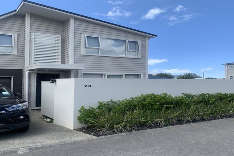 Photo of property in 73 Karepiro Drive, Stanmore Bay, Whangaparaoa, 0932
