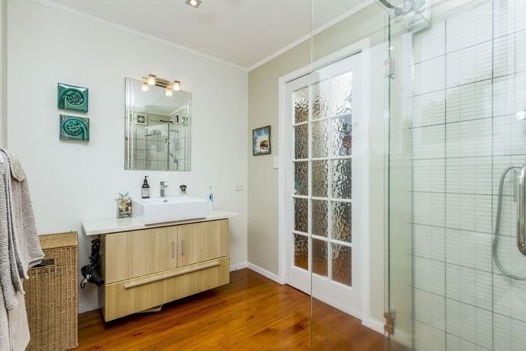 Photo of property in 53 Aramoana Avenue, Devonport, Auckland, 0624