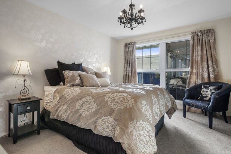 Photo of property in 1/15 Tudor Avenue, Ilam, Christchurch, 8041