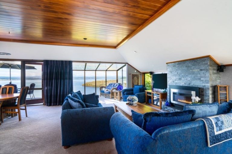 Photo of property in 39 Wakeman Road, Acacia Bay, Taupo, 3330