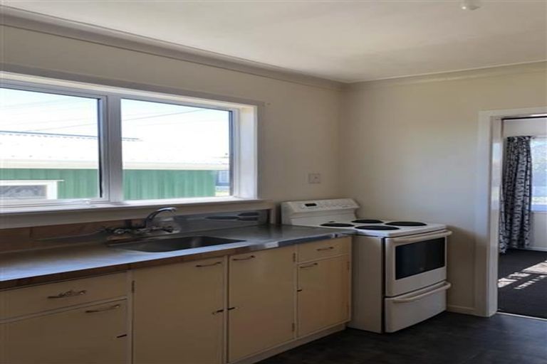 Photo of property in 21 Mako Mako Road, Levin, 5510