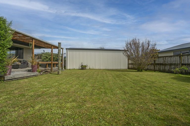 Photo of property in 15 Seascape Avenue, Whitianga, 3510